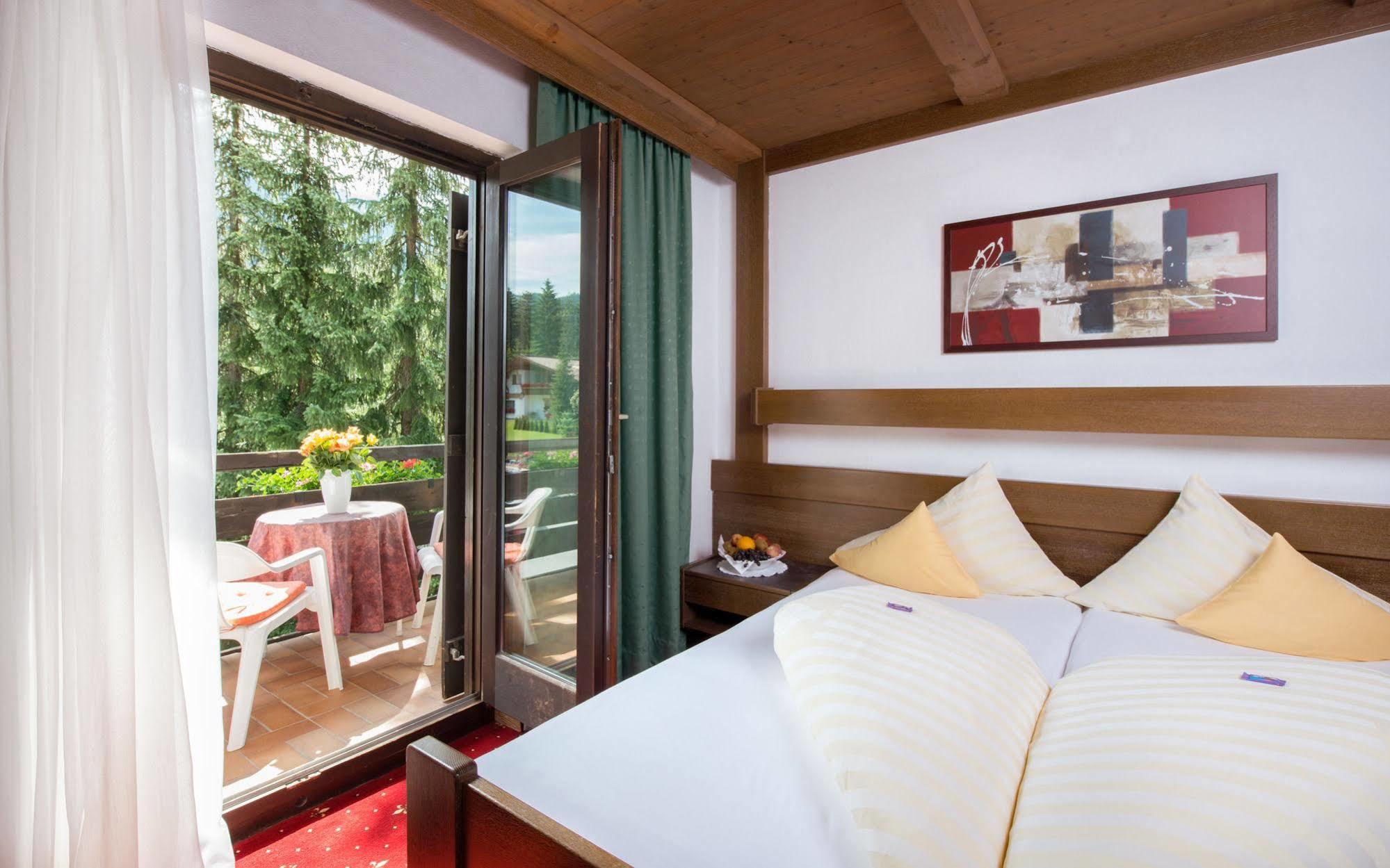 Haus Stefanie - Adults Only Otel Seefeld in Tirol Dış mekan fotoğraf
